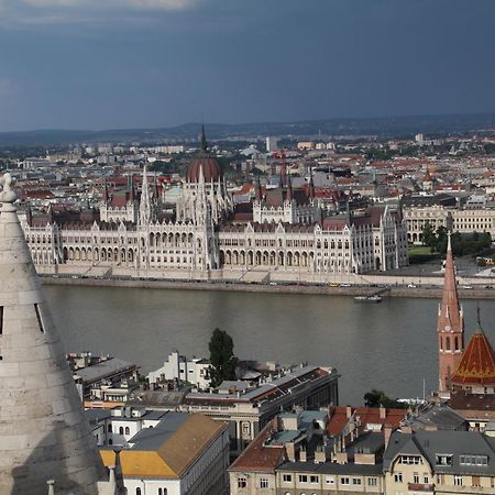 Budavar Bed And Breakfast Budapest Exterior photo